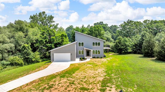 front view picture of 6835 S Price Lake Drive, Michigan Center, MI. 49254