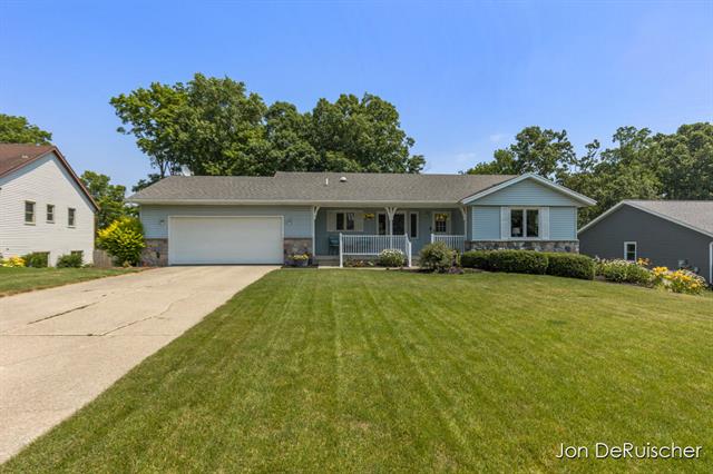 front view picture of 6738 City View Drive, Hudsonville, MI. 49426