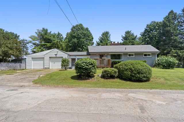 front view picture of 505 Jacqueline Street, Jackson, MI. 49202