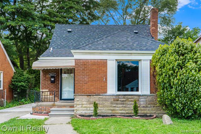 front view picture of 6031 Grandville Avenue, Detroit, MI. 48228