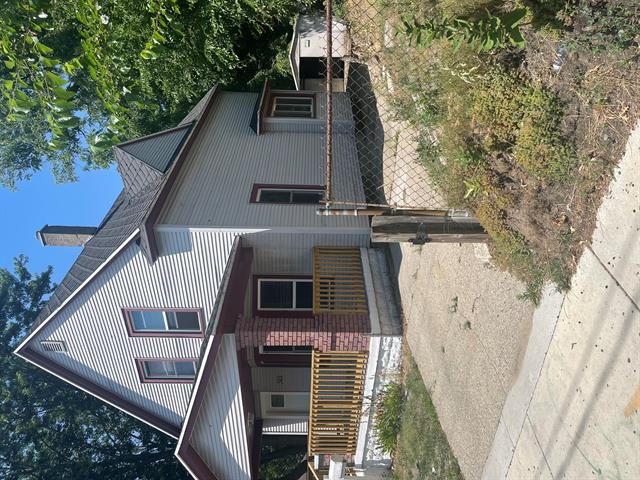 front view picture of 515 Hall Street Se, Grand Rapids, MI. 49507