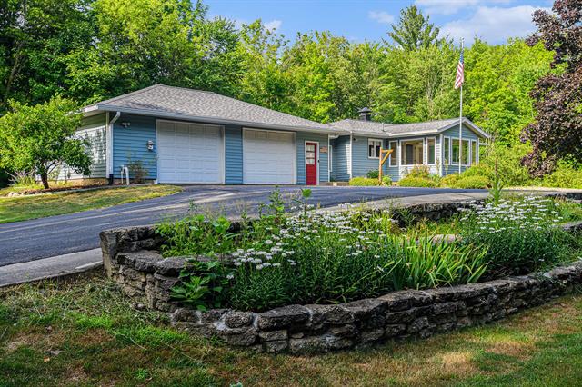 front view picture of 8726 Division Court Se, Byron Center, MI. 49315