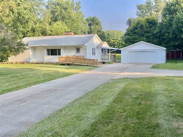 front view picture of 11402 E Potter Road, Davison, MI. 48423