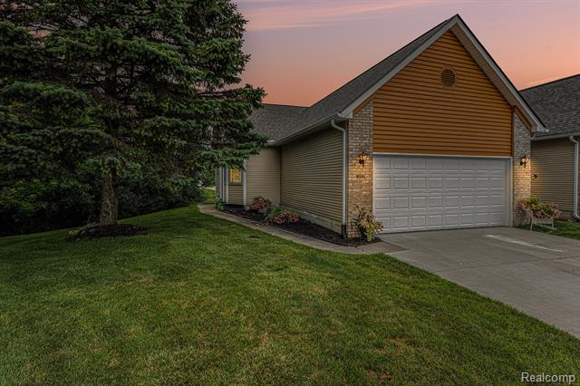 front view picture of 9351 Rayna Drive, Davison, MI. 48423