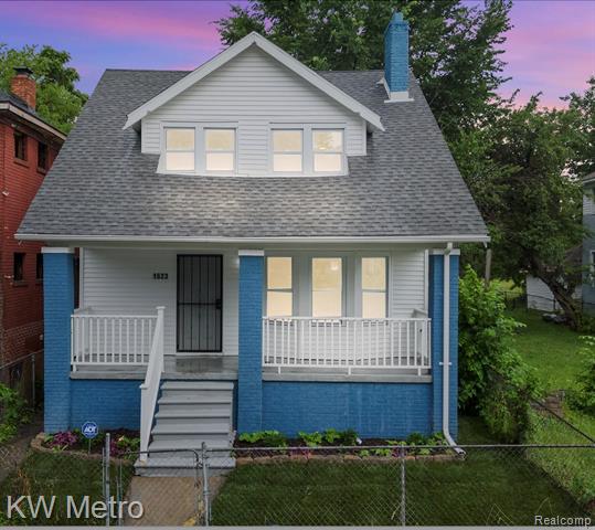 front view picture of 1623 Gladstone Street, Detroit, MI. 48206