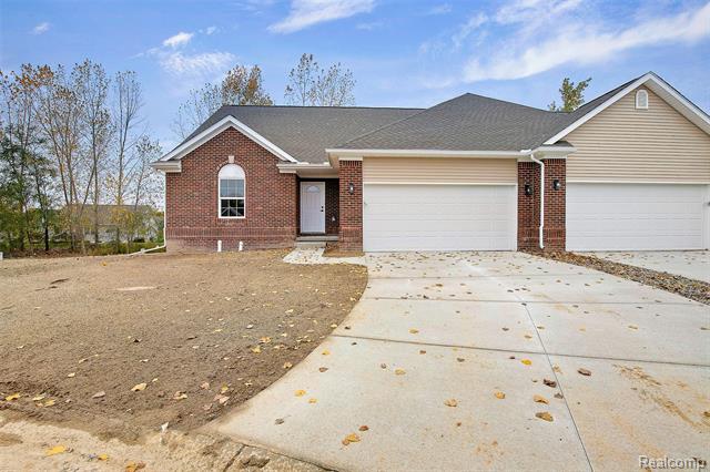 front view picture of 13339 Whispering Pines Court, Linden, MI. 48451