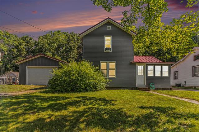 front view picture of 617 E Thorn Street, Hastings, MI. 49058