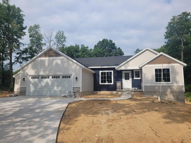 front view picture of 36 S. Yankee Springs Rd, Middleville, MI. 49333