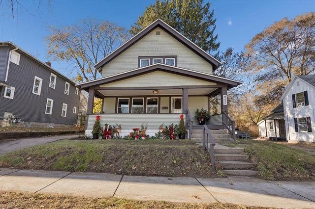 front view picture of 843 Clancy Avenue Ne, Grand Rapids, MI. 49503