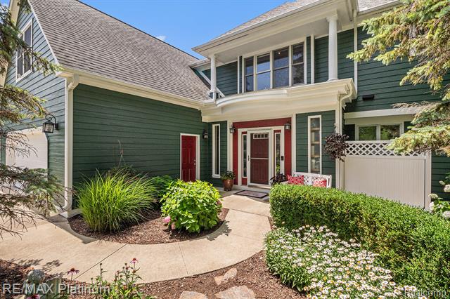 front view picture of 16344 Waterview Lane, Linden, MI. 48451