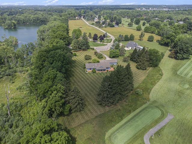 front view picture of 335 Fairway Drive, Coldwater, MI. 49036