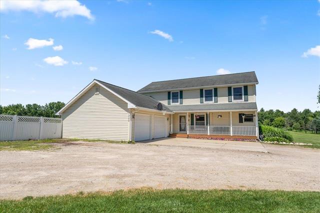 front view picture of 7350 N Territorial Road, Dexter, MI. 48130