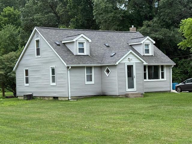 front view picture of 226 Poulsen Avenue, Battle Creek, MI. 49014