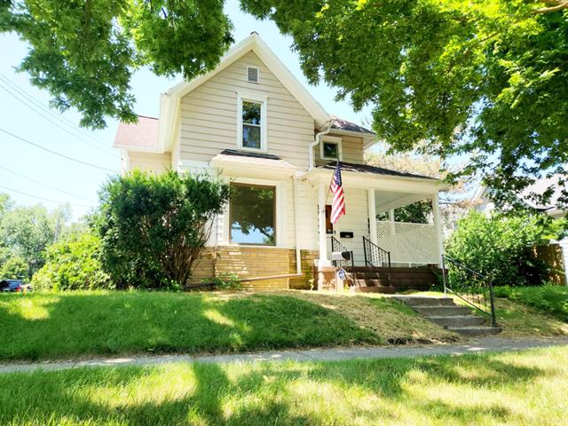 front view picture of 214 S Gorham Street, Jackson, MI. 49203