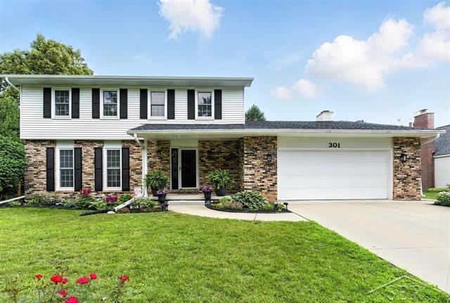 front view picture of 301 Nakoma Drive, Midland, MI. 48640