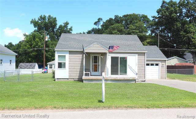 front view picture of 4685 Downing Drive, Pinckney, MI. 48169