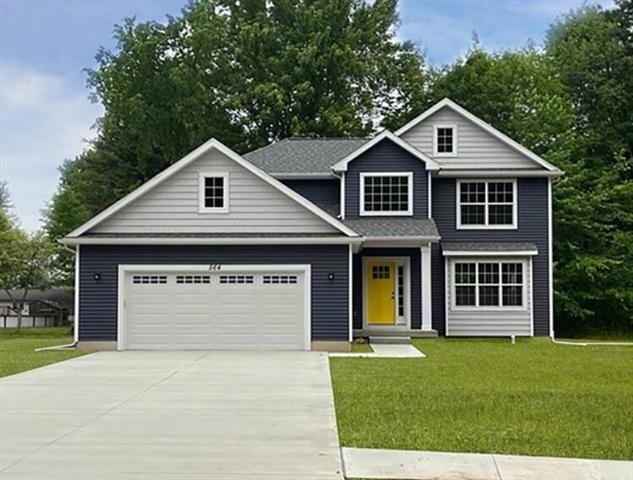 front view picture of 563 W Wildwood Drive, Owosso, MI. 48867
