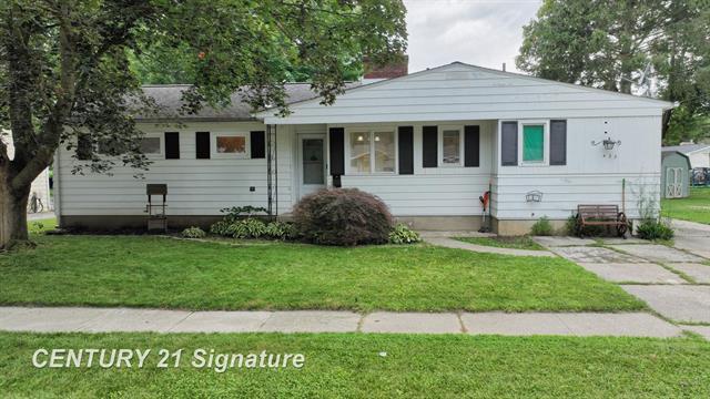 front view picture of 433 Crestview Street, Flushing, MI. 48433