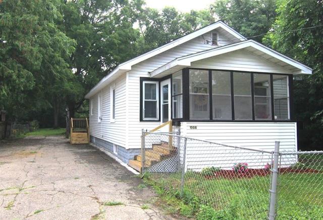 front view picture of 1008 Cooper Avenue, Kalamazoo, MI. 49048