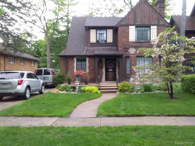 front view picture of 137 E Iroquois Rd, Pontiac, MI. 48341