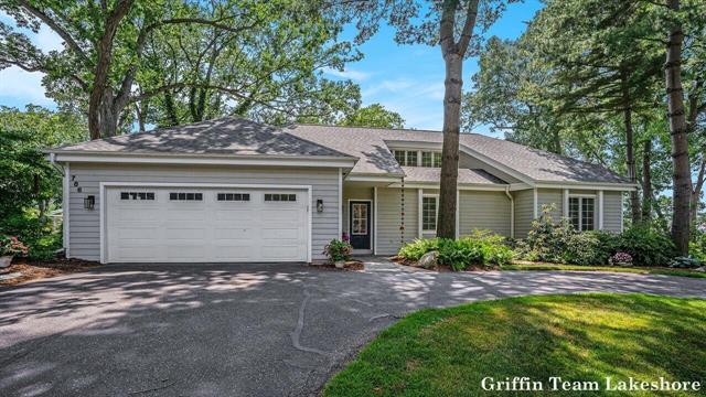 front view picture of 786 Hazelwood Drive, Holland, MI. 49424
