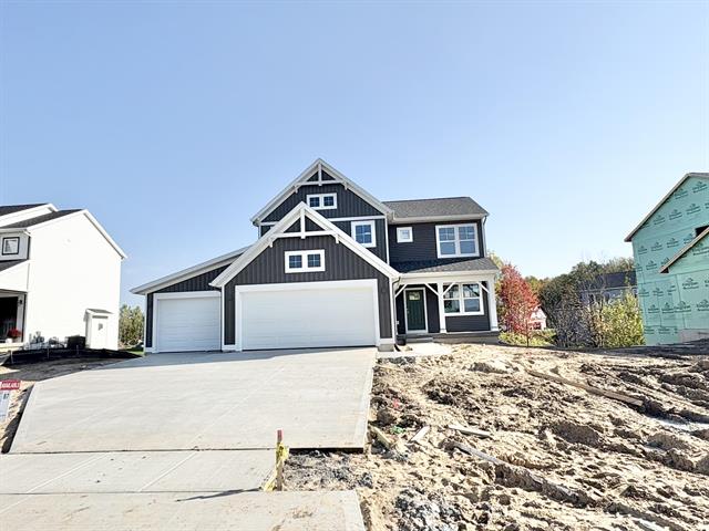 front view picture of 7310 Graymoor Street Se, Caledonia, MI. 49316