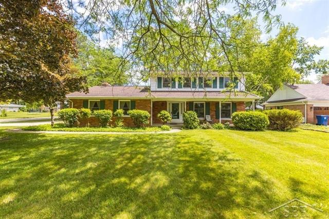 front view picture of 595 Stoneham Road, Saginaw, MI. 48638