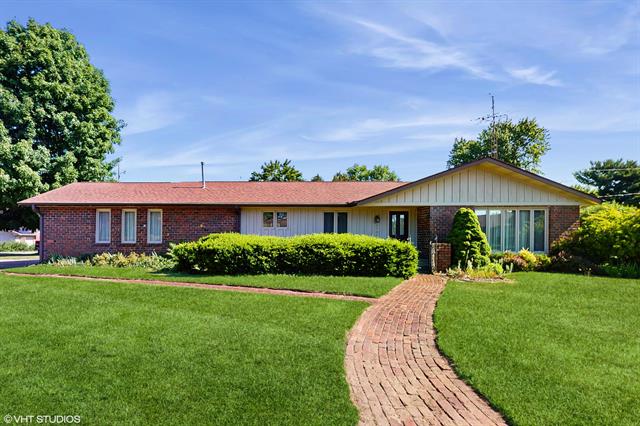 front view picture of 4731 Greenfield Drive, Berrien Springs, MI. 49103