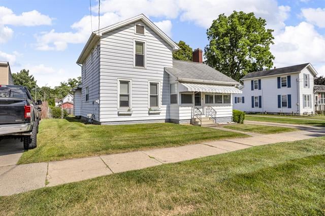 front view picture of 715 Ellery Avenue, Jackson, MI. 49202