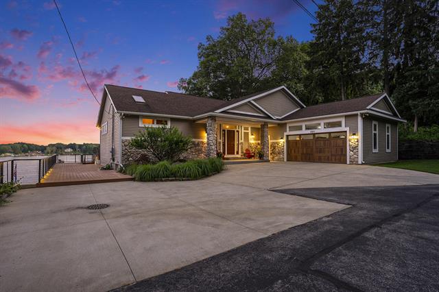 front view picture of 481 Seminole Road, Muskegon, MI. 49444