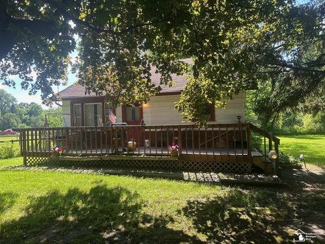 front view picture of 8417 Adler Road, Lambertville, MI. 48144