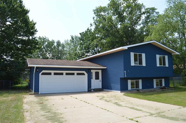 front view picture of 413 Norway Street, Kalkaska, MI. 49646