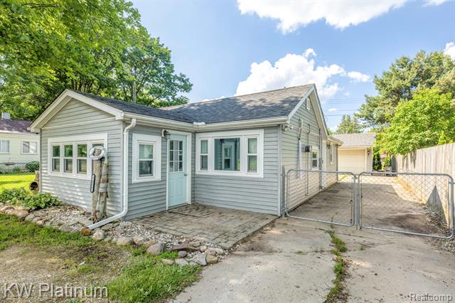 front view picture of 7377 Dogwood Road, Lexington, MI. 48450