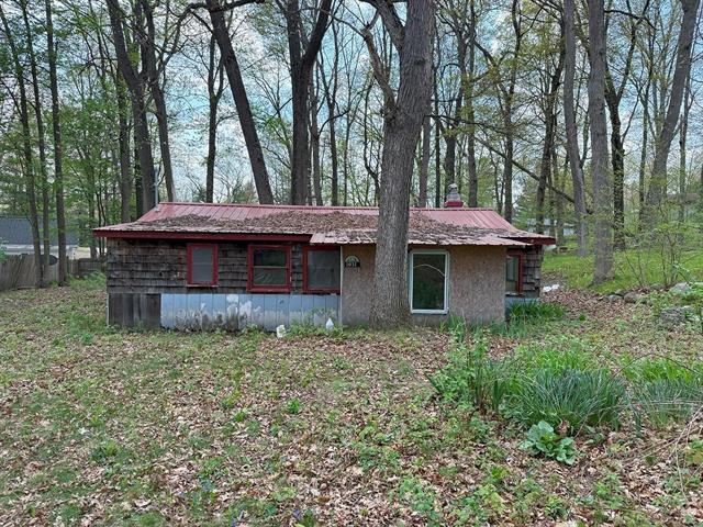 front view picture of 1031 Pocahontas Trail, Harrison, MI. 48625