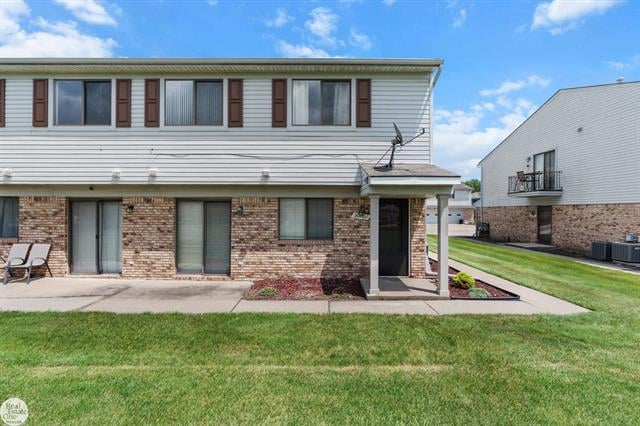 front view picture of 50101 S Horst Court, New Baltimore, MI. 48047