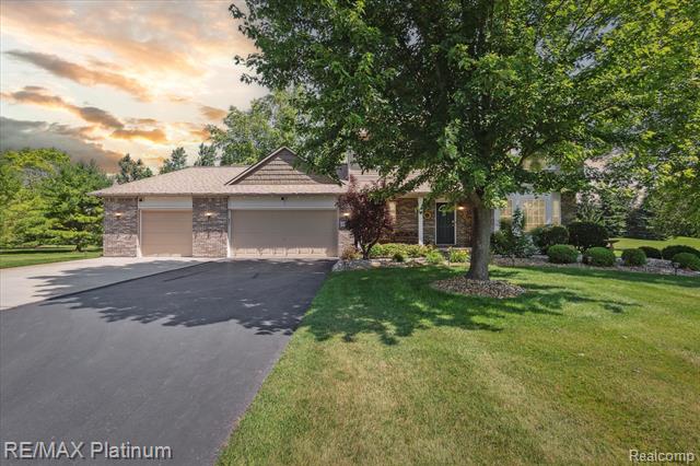 front view picture of 2773 Magnolia Garden Drive, Howell, MI. 48843
