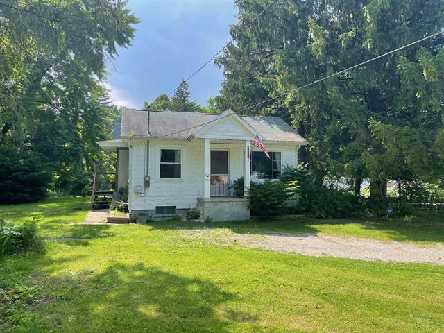 front view picture of 4120 S Washington Road, Saginaw, MI. 48601