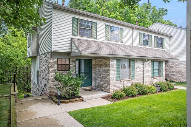 front view picture of 3841 Greenleaf Circle, Kalamazoo, MI. 49008