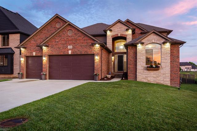 front view picture of 17070 Chianti Court, Macomb, MI. 48042