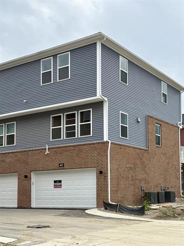 front view picture of 4875 Ludlow Lane, Troy, MI. 48085