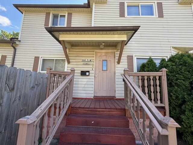 front view picture of 466 Elm Street, Wyandotte, MI. 48192