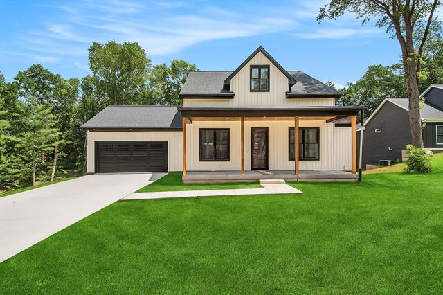 front view picture of 7143 Mid Timber Drive, Greenville, MI. 48838