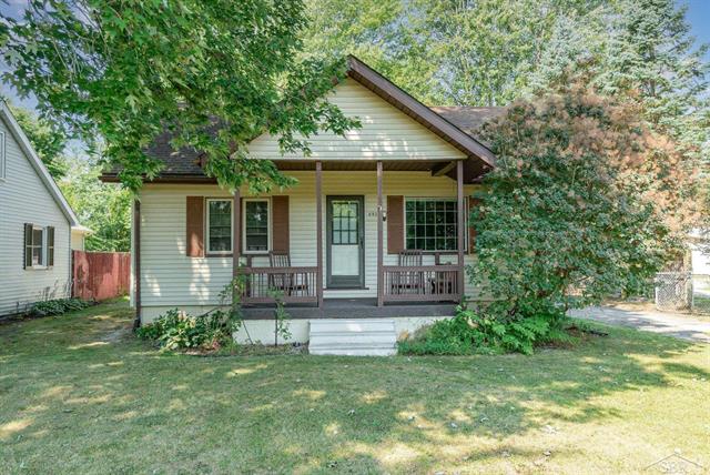 front view picture of 852 Lutzke Road, Saginaw, MI. 48609
