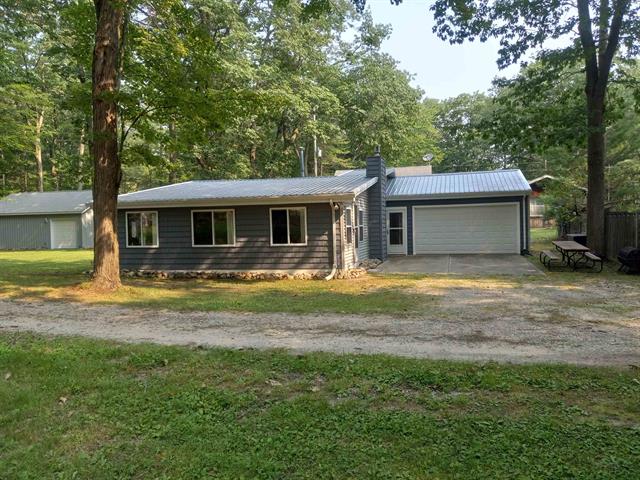 front view picture of 5337 E 11Th Street, Au Gres, MI. 48703