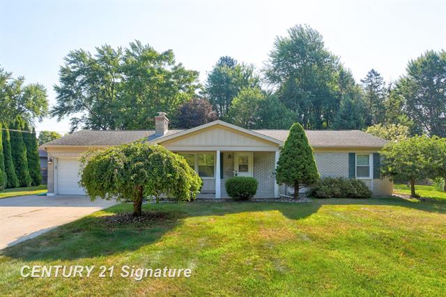 front view picture of 1838 N Miller Road, Saginaw, MI. 48609