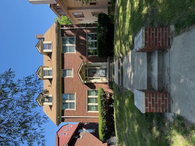 front view picture of 1646 W Chicago, Detroit, MI. 48206