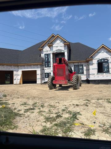 front view picture of 10505 Excalibur Drive, Utica, MI. 48315