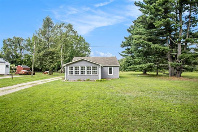 front view picture of 19205 16 Mile Road, Marshall, MI. 49068