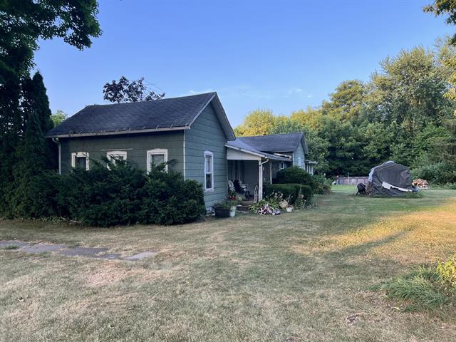 front view picture of 526 N Cedar Street, Schoolcraft, MI. 49087