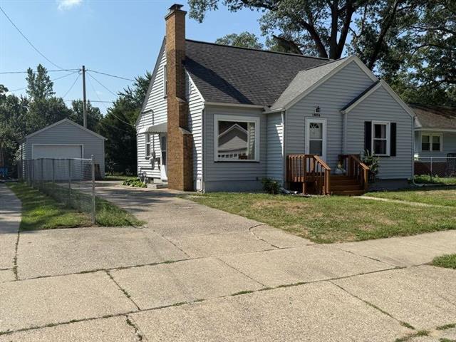 front view picture of 1543 Randolph Ave Avenue, Muskegon, MI. 49441